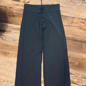 🍋Lululemon Yoga flare pants *luon w/ drawstring